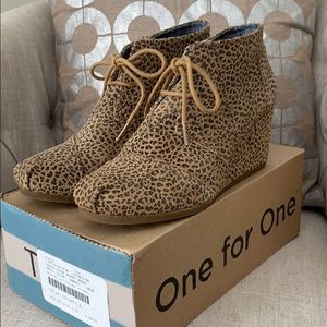TOMS Desert Wedge Cheetah Suede Wedge Bootie